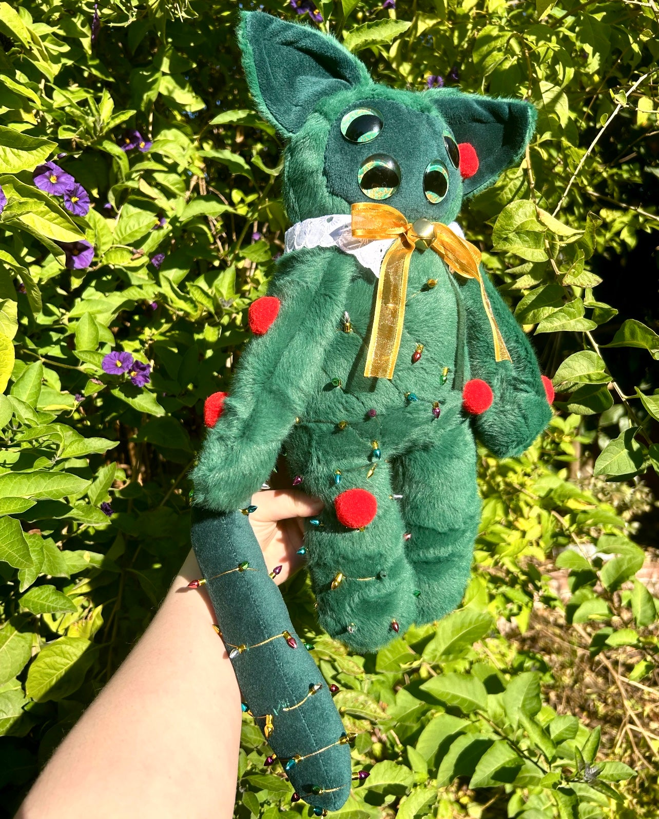 Emerald ( Christmas plushie )