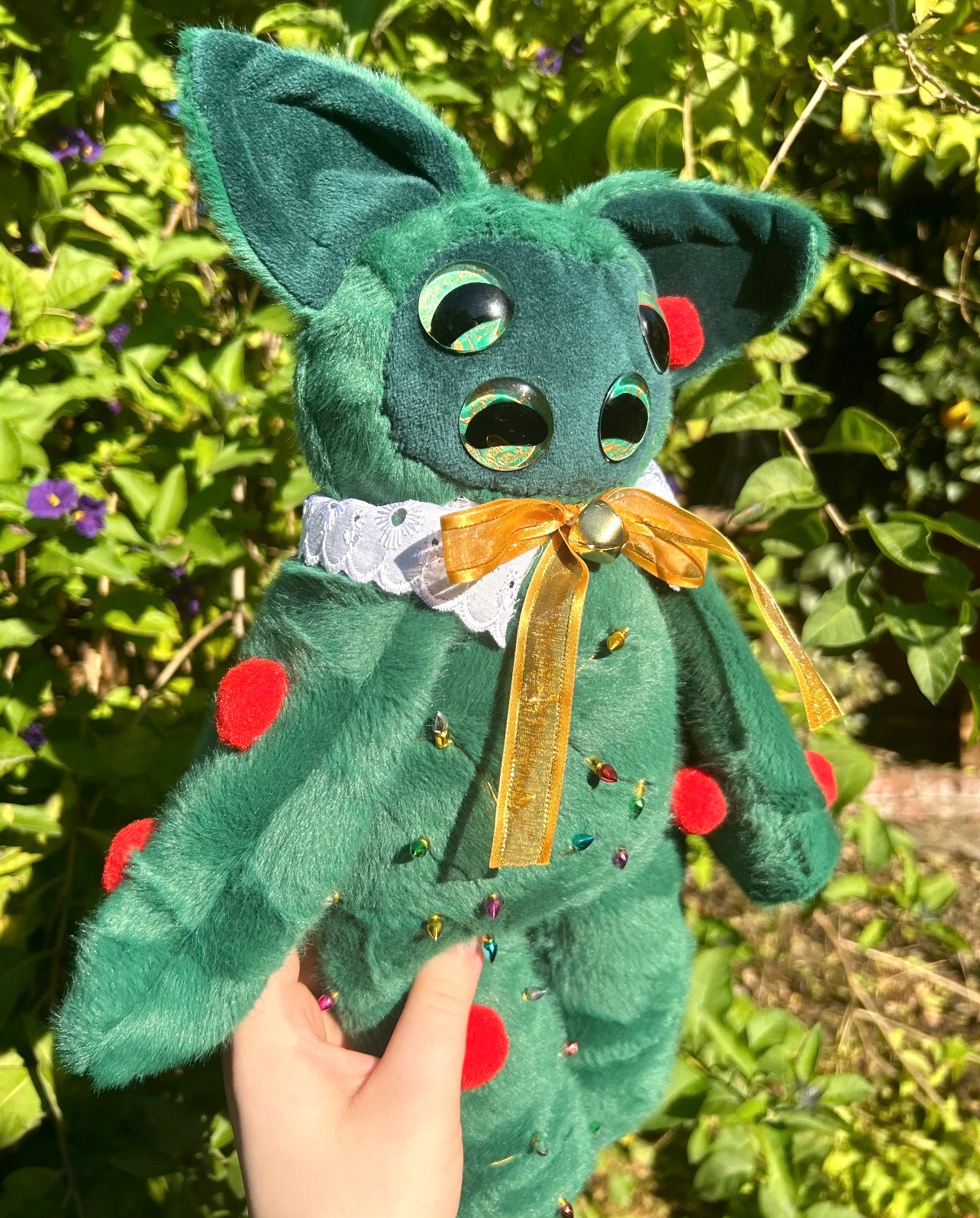 Emerald ( Christmas plushie )