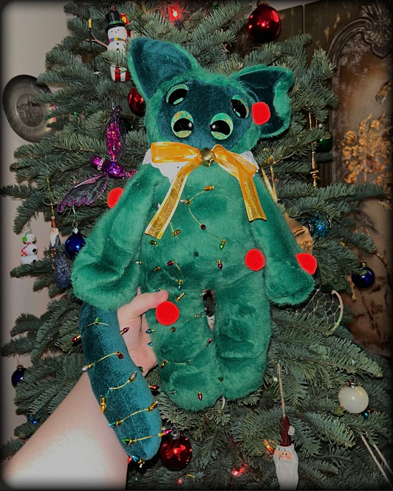 Emerald ( Christmas plushie )