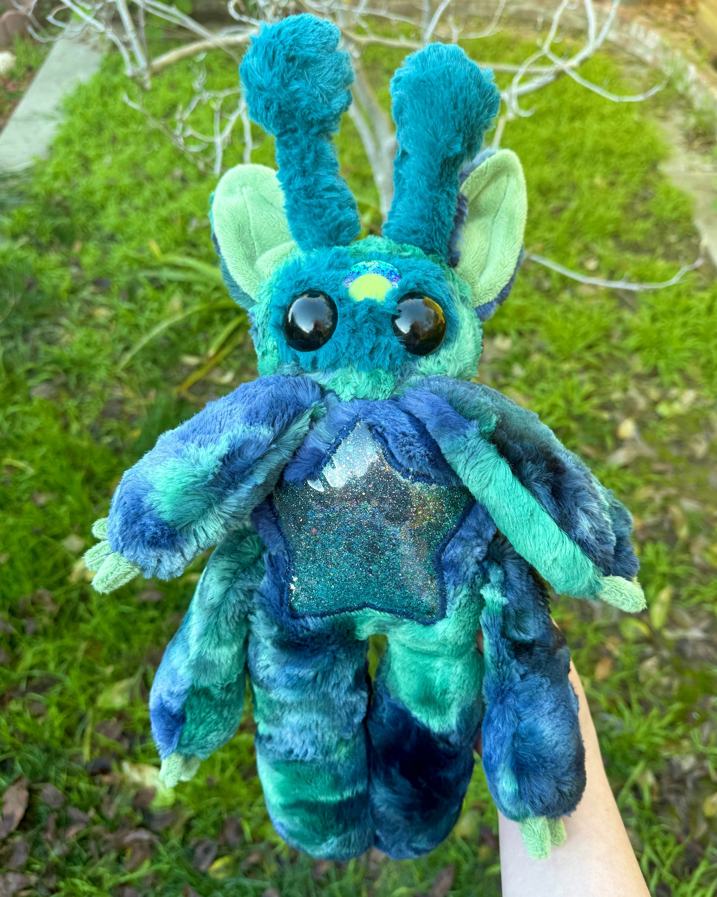 Indigo ( alien plushie )