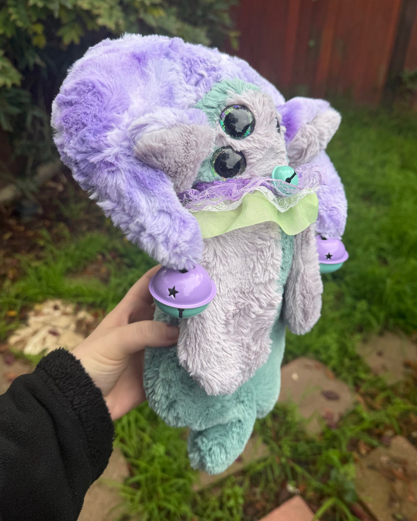 Geode ( jester plushie ) ￼