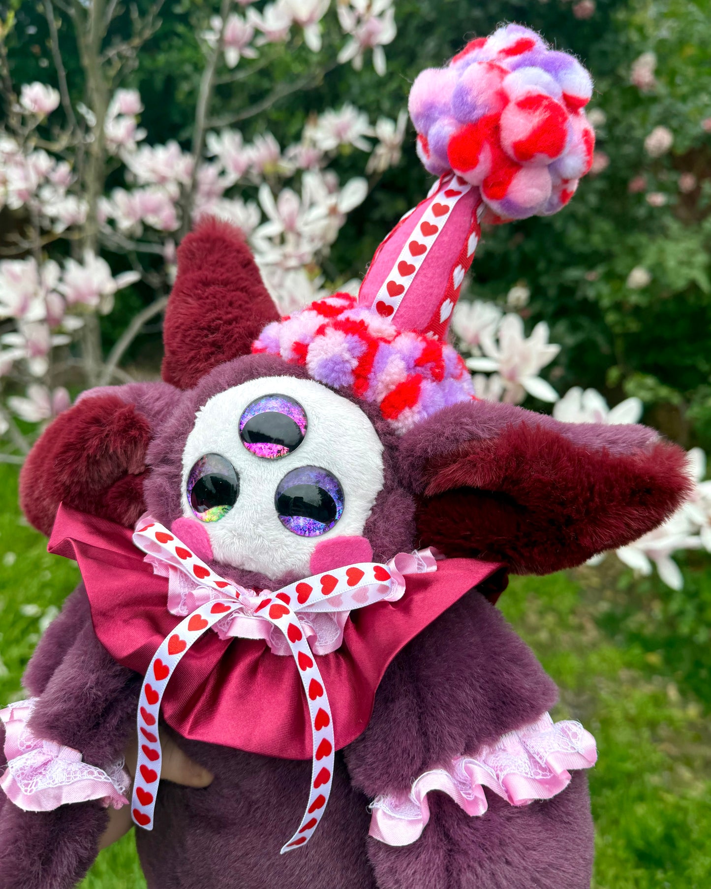 Alvira ( clown valentine plush )