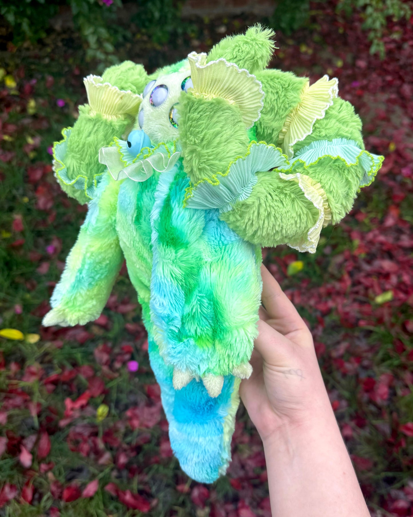 Lime ( demon plushie )