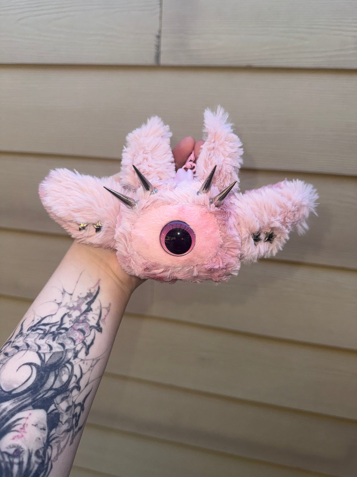 CUSTOM KEYCHAIN * PLZ DO NOT PURCHASE BEFORE SENDING A DM ON INSTA *