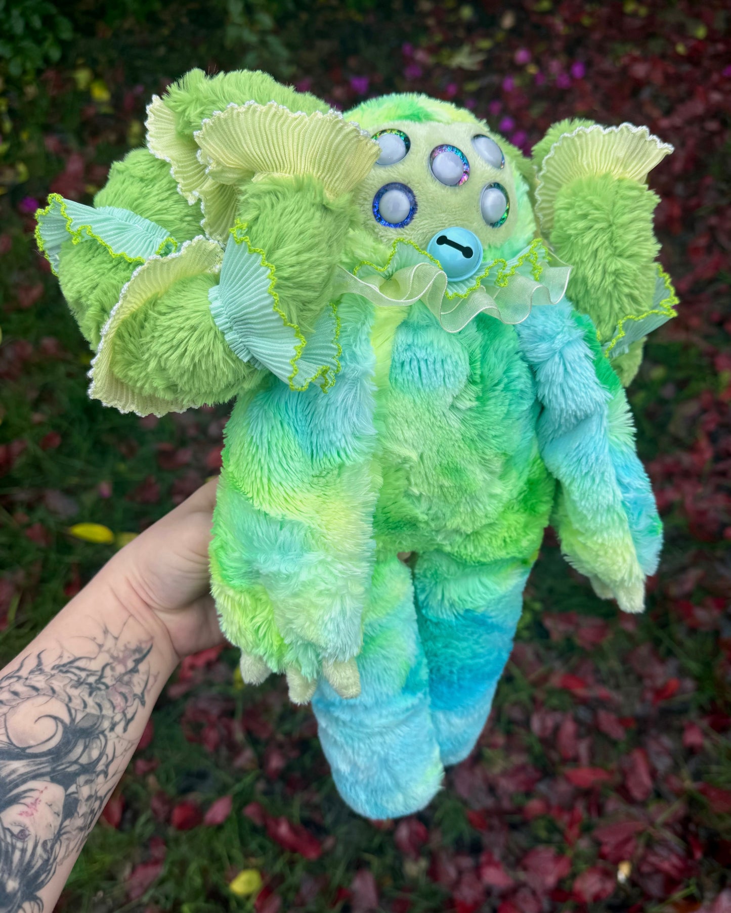 Lime ( demon plushie )