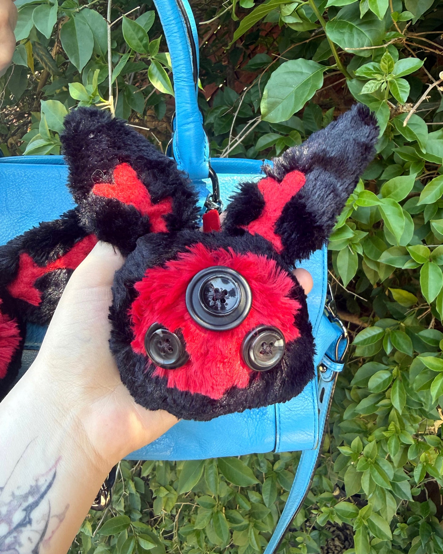 Mothman keychain * Made to order* ( PLZ READ DESCRIPTION BEFORE ORDERING)