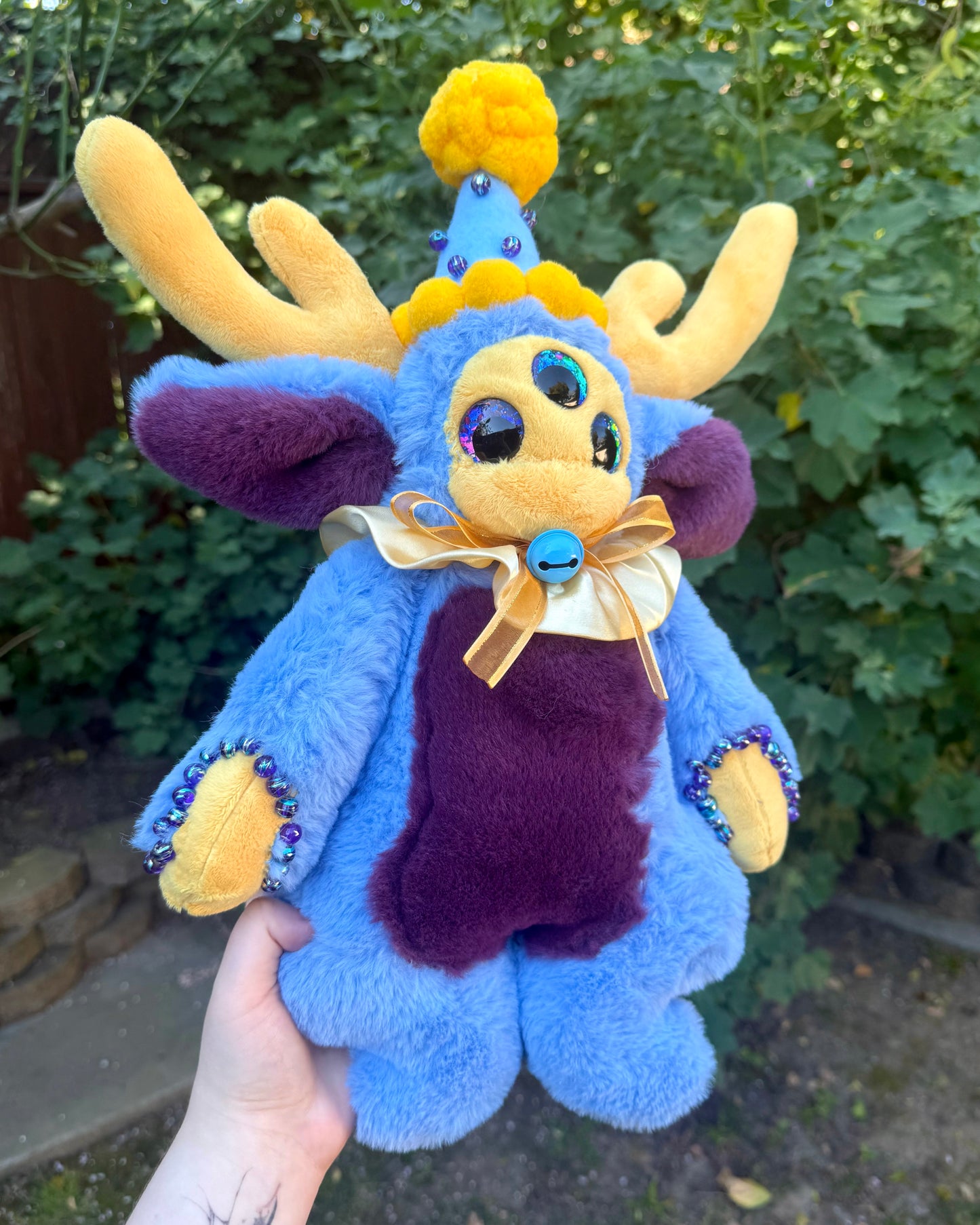 Halo ( clown plush )