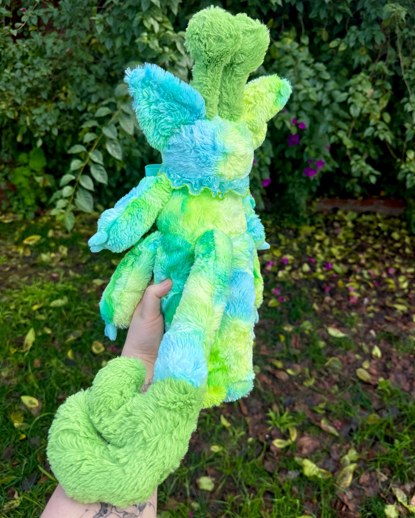 Millie ( alien cat plushie )