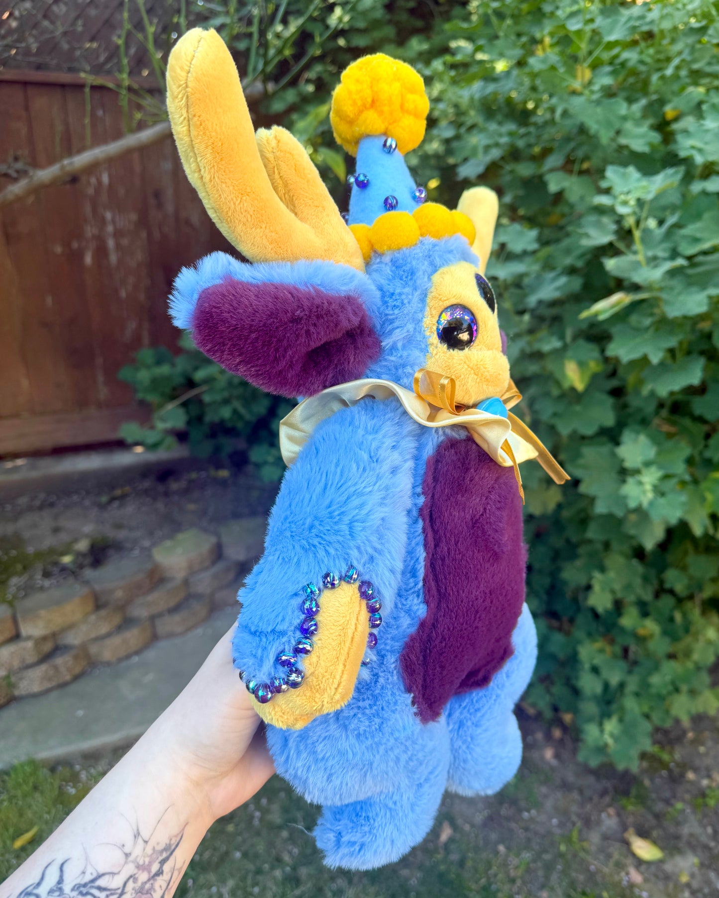 Halo ( clown plush )