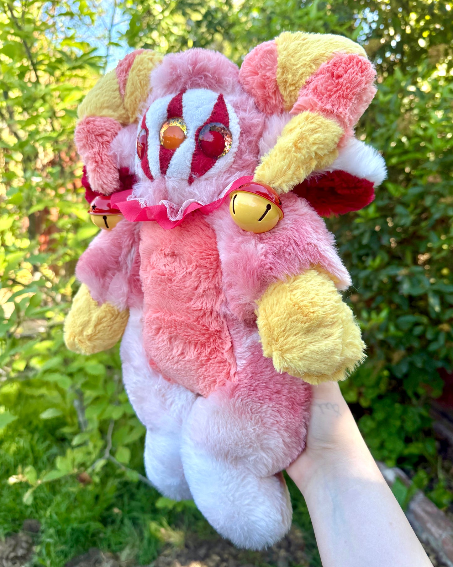 Sunset (jester plush)