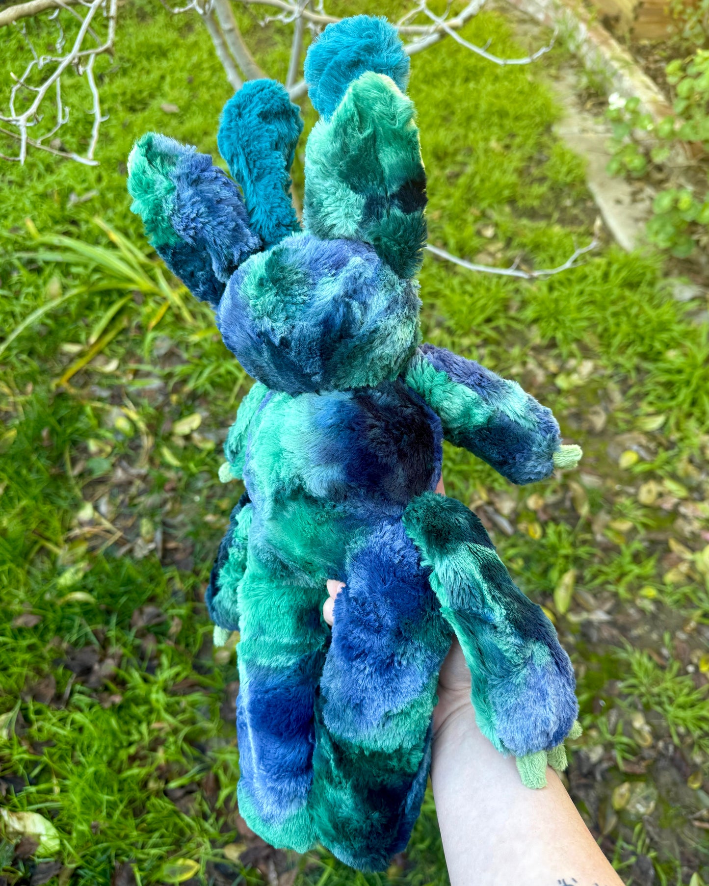 Indigo ( alien plushie )