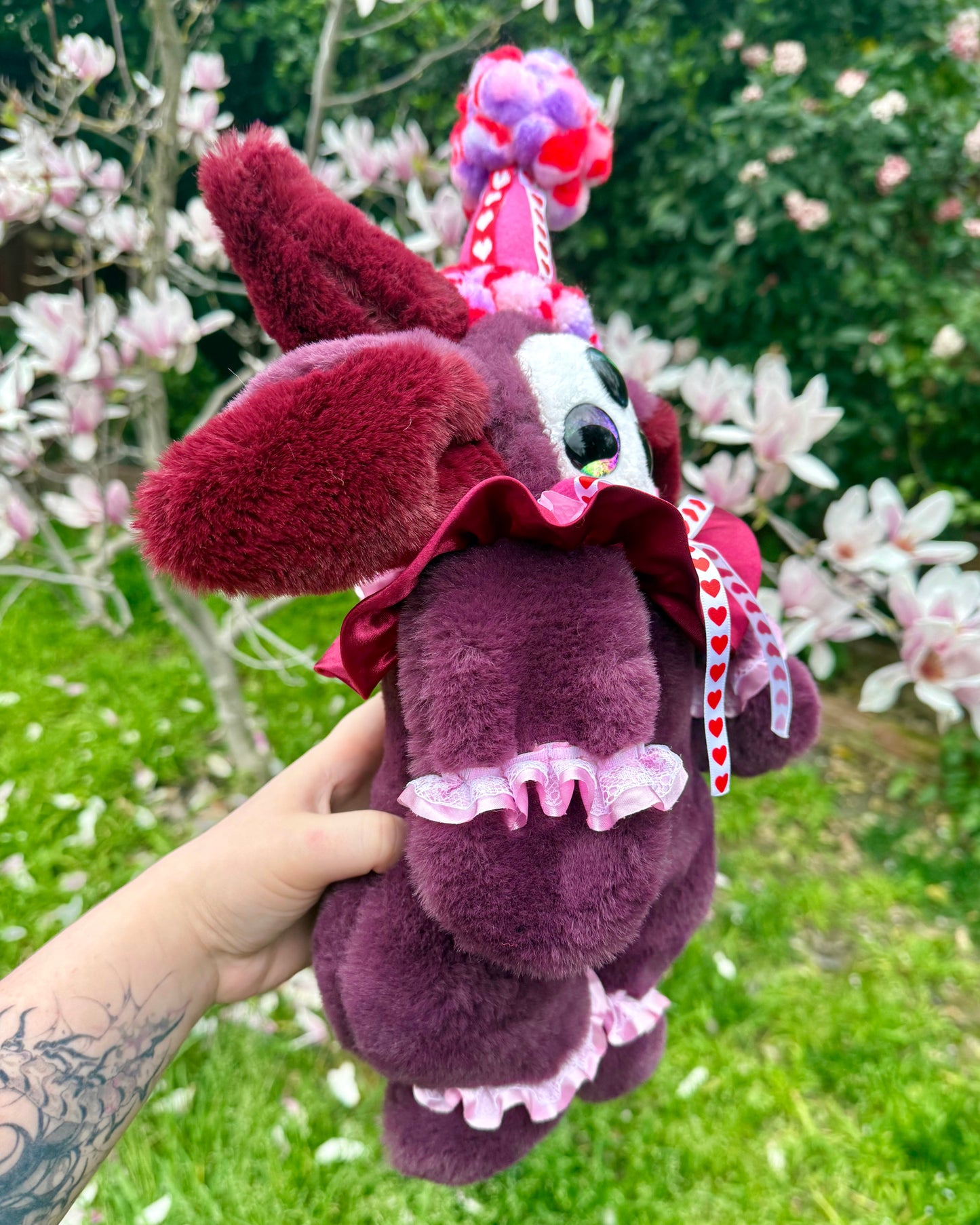 Alvira ( clown valentine plush )