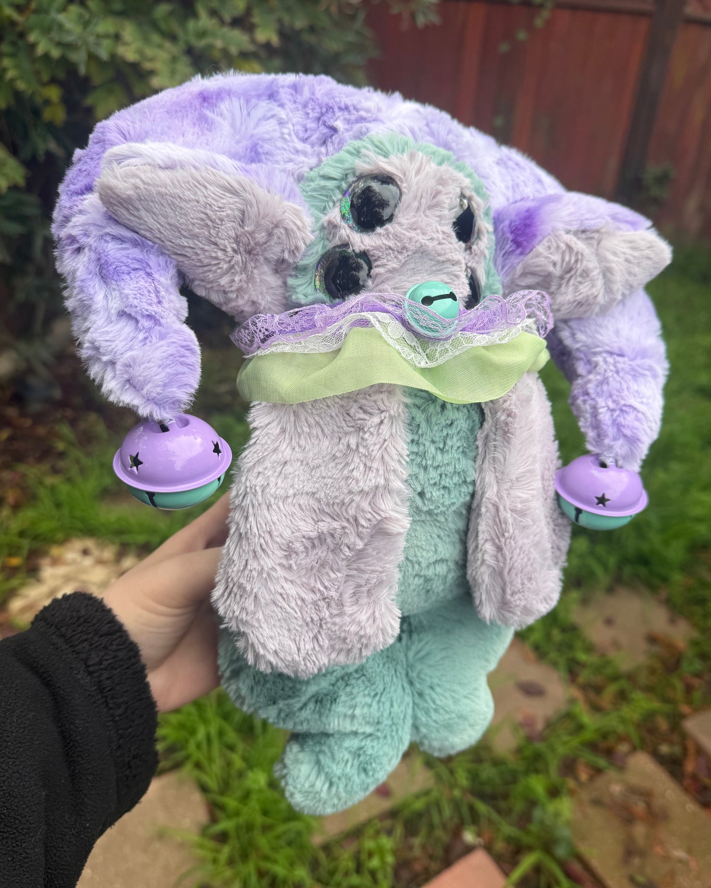 Geode ( jester plushie ) ￼